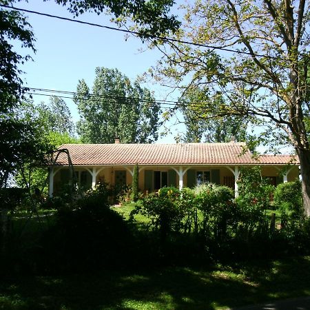 Le Bord De L'Eau Bed and Breakfast Sainte-Terre Εξωτερικό φωτογραφία
