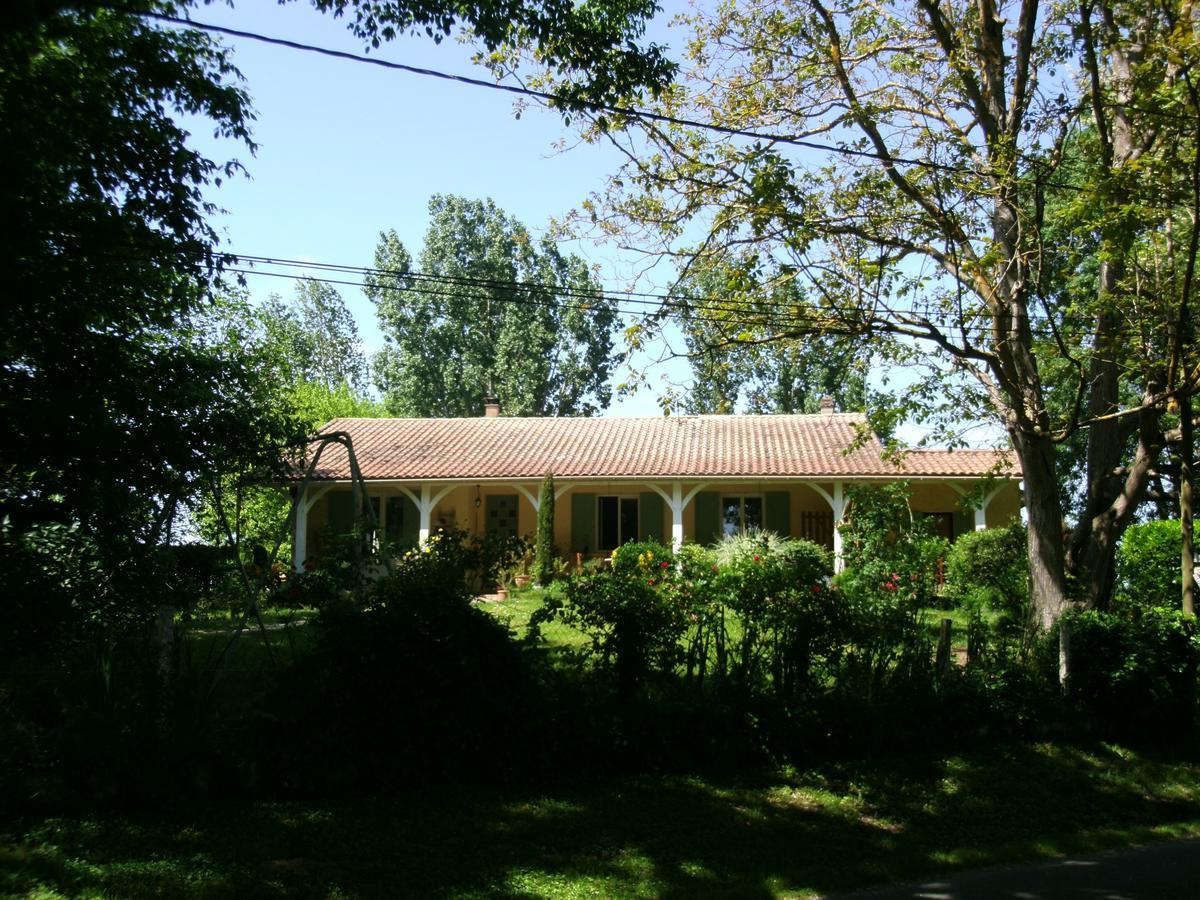 Le Bord De L'Eau Bed and Breakfast Sainte-Terre Εξωτερικό φωτογραφία